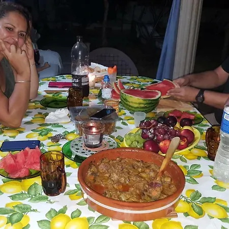 El Mirador Ii Проживание в семье *