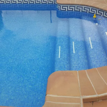 Проживание в семье El Mirador Ii